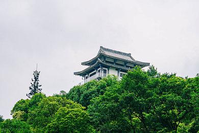 《十三机兵防卫圈》4周年纪念 PS4＆NS版半价促销